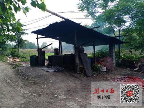 偷开云 开云体育炼“地沟油” 荆州2家小作坊被端掉！(图2)