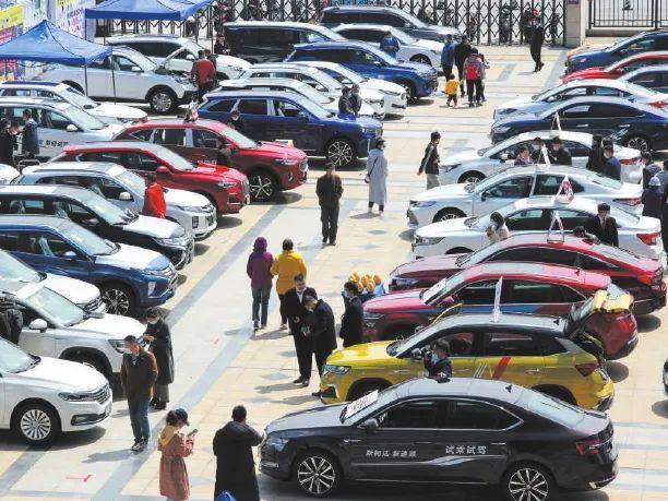 Kaiyun 开云新能源新车频调价坑惨二手车？(图1)