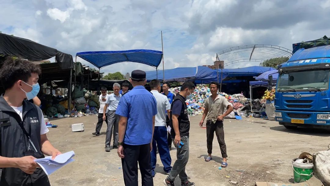 重拳发力开云体育 开云平台!黄江已排查72家再生资源回收经营主体(图2) 重拳发力开云体育 开云平台!黄江已排查72家再生资源回收经营主体(图2)