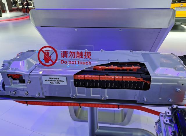 Kaiyun 开云新能源汽车平均每日起火7例低于燃油车！(图3)