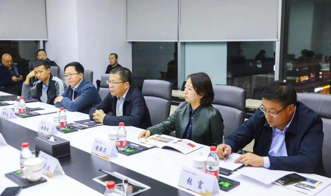 开云体育 开云平台张掖市甘州区政府领导一行莅临天津拾起卖科技集团参观洽谈(图3)