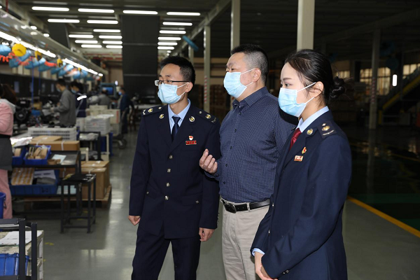 江苏盐城：税收助力 新能源汽车产业“加速度”发展Kaiyun 开云(图1)