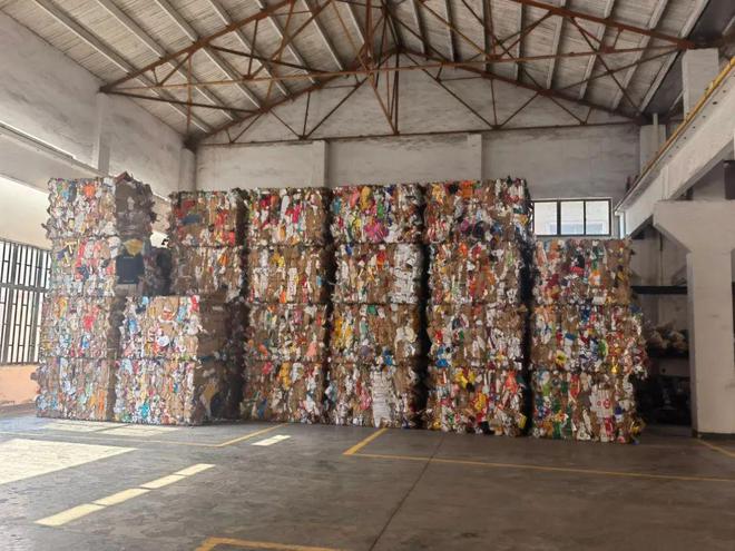 开云 开云体育官网【提供废旧塑料解决方案】参观企业:弘鑫盛再生资源(张家港)有限公司(图2) 开云 开云体育官网【提供废旧塑料解决方案】参观企业:弘鑫盛再生资源(张家港)有限公司(图2)