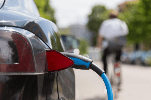 共创会EABOX探索新能源汽车共享充电桩的发开云 开云体育官网展前景(图1)