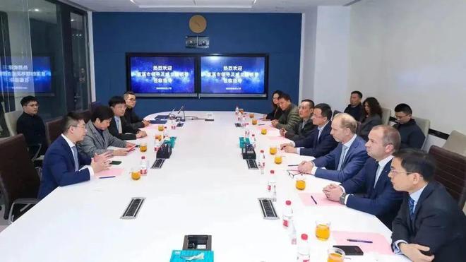 开云体育 kaiyun.com 官网入口【消息】威立雅与山鹰国际“强强联姻”再生资源转型发展再添绿色新动能！(图1)