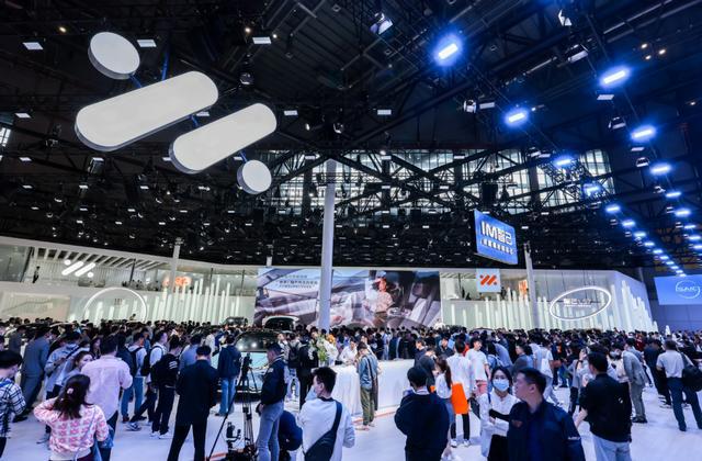 Kaiyun 开云上海车展大事一览:奔驰All in电动化上汽发布新能源三年计划(图4) Kaiyun 开云上海车展大事一览:奔驰All in电动化上汽发布新能源三年计划(图4)