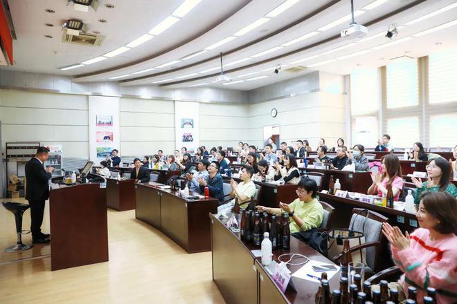 南开大学MBA《战略管理开云体育 开云官网》课程开讲 拾起卖总裁受邀走进课堂做实战分享(图3)