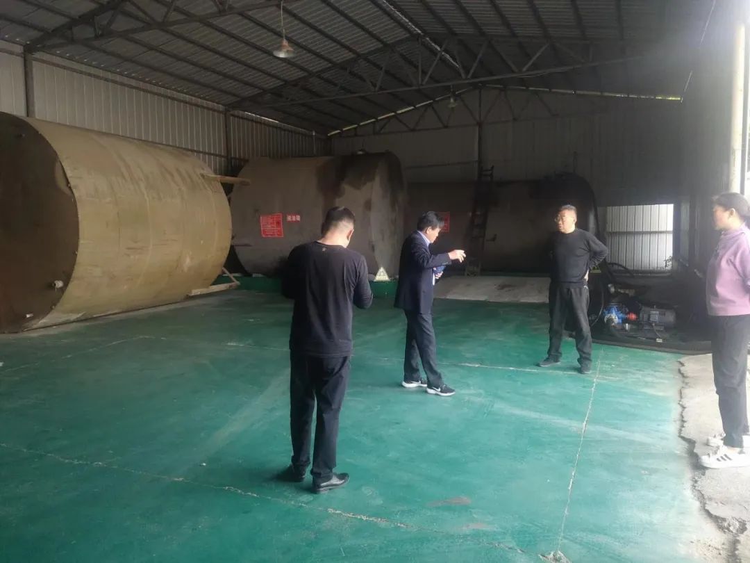 【县开云APP 开云官网入口区动态】淅川分局严把危险废物经营许可核发工作(图1) 【县开云APP 开云官网入口区动态】淅川分局严把危险废物经营许可核发工作(图1)