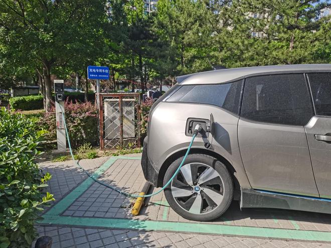 新能源汽车下乡记开云体育 开云平台(图1) 新能源汽车下乡记开云体育 开云平台(图1)