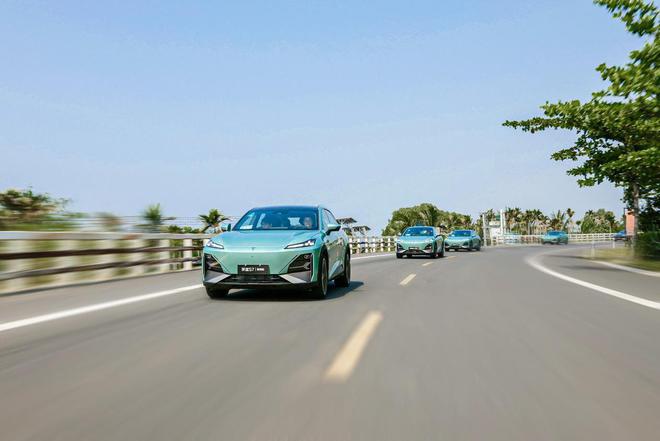 开云体育 开云官网自主品牌新能源B级SUV新卷王 深蓝S7试驾体验(图10) 开云体育 开云官网自主品牌新能源B级SUV新卷王 深蓝S7试驾体验(图10)