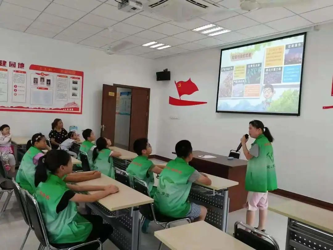 开云APP 开云官网入口推动垃圾分类成为低碳生活新时尚!宝山各街镇这样做→(图6) 开云APP 开云官网入口推动垃圾分类成为低碳生活新时尚!宝山各街镇这样做→(图6)