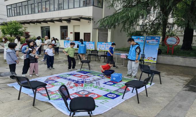 开云APP 开云官网入口推动垃圾分类成为低碳生活新时尚!宝山各街镇这样做→(图20) 开云APP 开云官网入口推动垃圾分类成为低碳生活新时尚!宝山各街镇这样做→(图20)