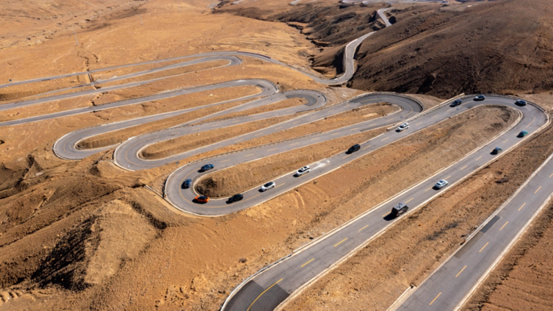 将新能源车带上世界之巅 极氪如何行更远、攀更高？开云体育 Kaiyun.com 官网入口(图2)