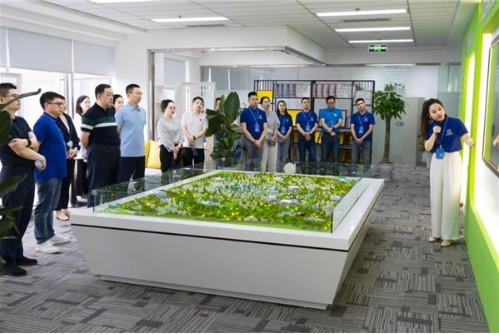 开云 开云体育平台国家发改委一行莅临四川银谷碳汇再生资源有限公司调研资源循环利用有关情况(图1) 开云 开云体育平台国家发改委一行莅临四川银谷碳汇再生资源有限公司调研资源循环利用有关情况(图1)