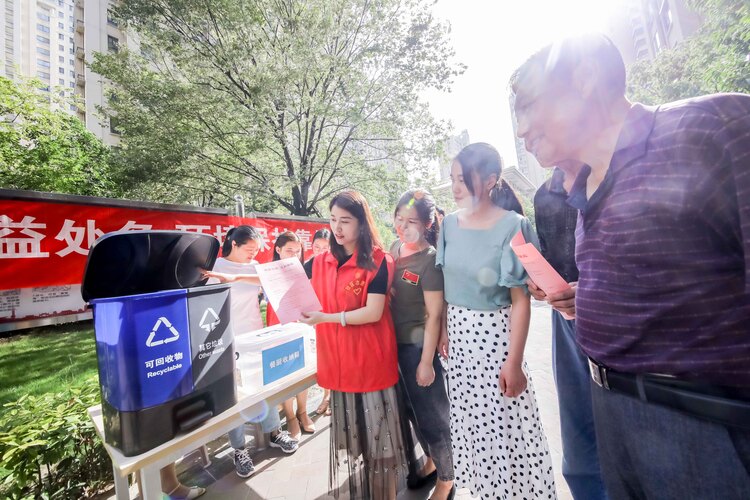 江苏淮安:垃圾分类成为开云体育 开云官网低碳生活新时尚(图1) 江苏淮安:垃圾分类成为开云体育 开云官网低碳生活新时尚(图1)