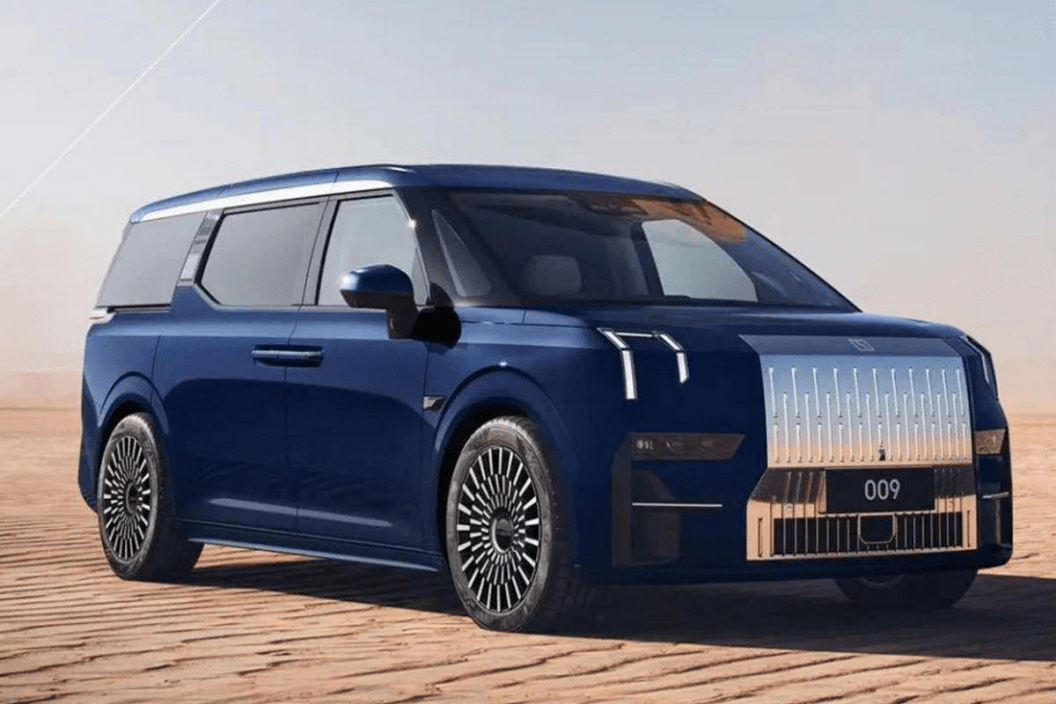 Kaiyun 开云体育新能源汽车三足鼎立正在形成 谁是最终突围者(图4) Kaiyun 开云体育新能源汽车三足鼎立正在形成 谁是最终突围者(图4)