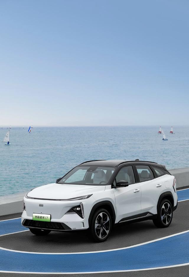 开云APP 开云官网入口让安全“肉眼可见”吉利以体系化实力打造新能源汽车技术新标准(图5)