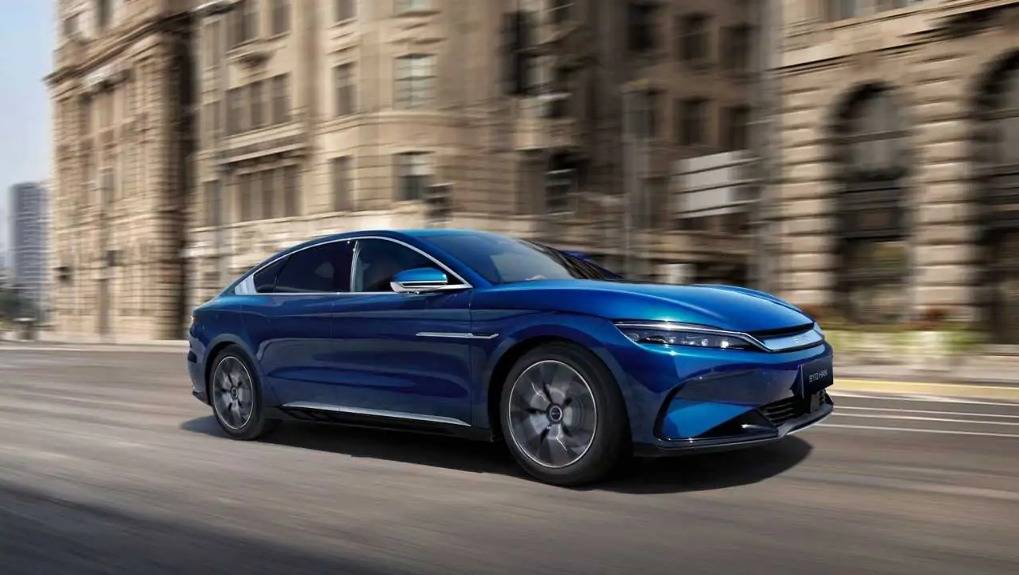 开云APP 开云官网入口2022年全球新能源汽车销量排名：比亚迪第一特斯拉第二大众第三(图1)