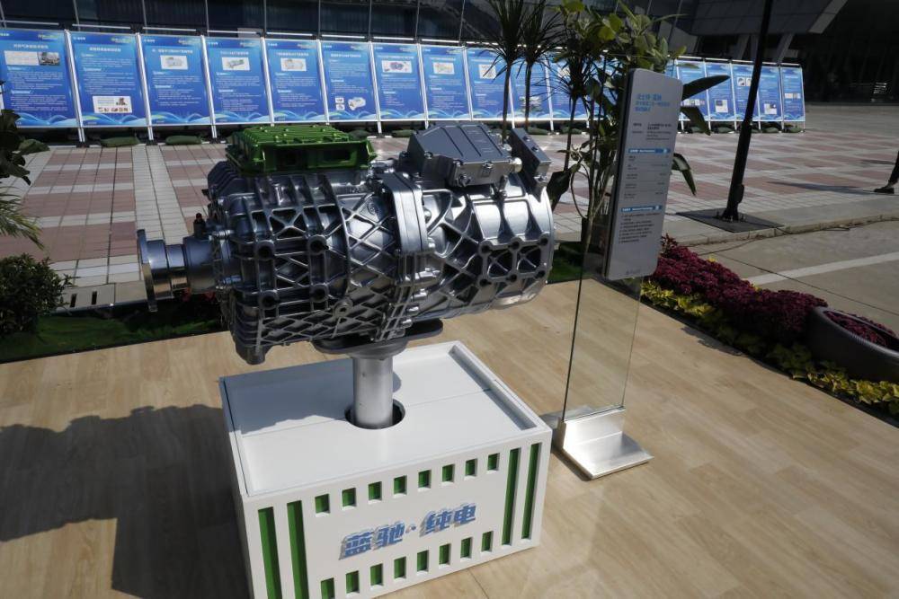 开云 开云体育平台法士特四款新能源产品重磅亮相(图1)