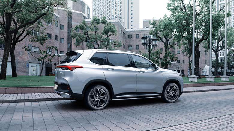 开云 开云体育平台新能源汽车有哪些品牌？比起哪吒U-Ⅱ这款车更值得入手(图3)